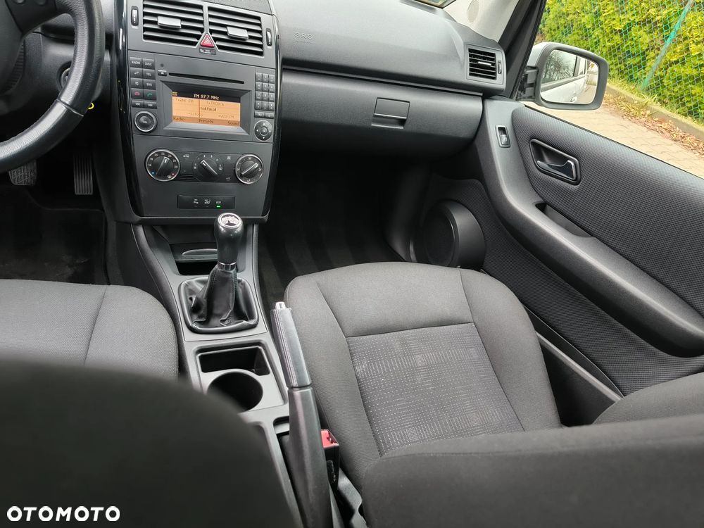 Mercedes-Benz Klasa A 160 BlueEFFICIENCY - 31