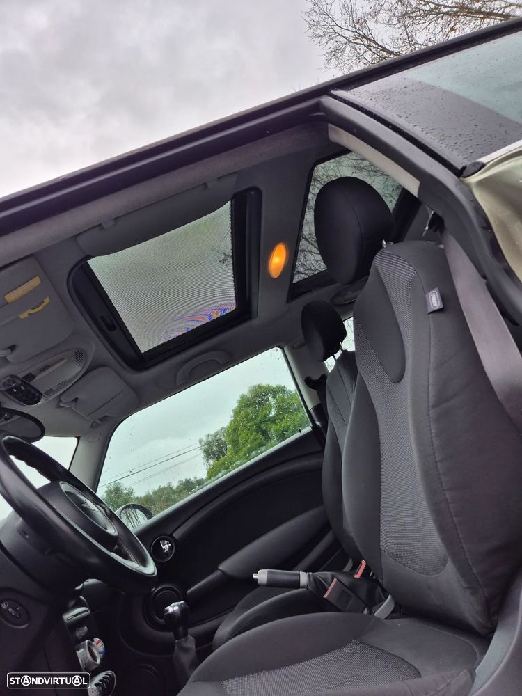 MINI 3 Portas Cooper D - 15