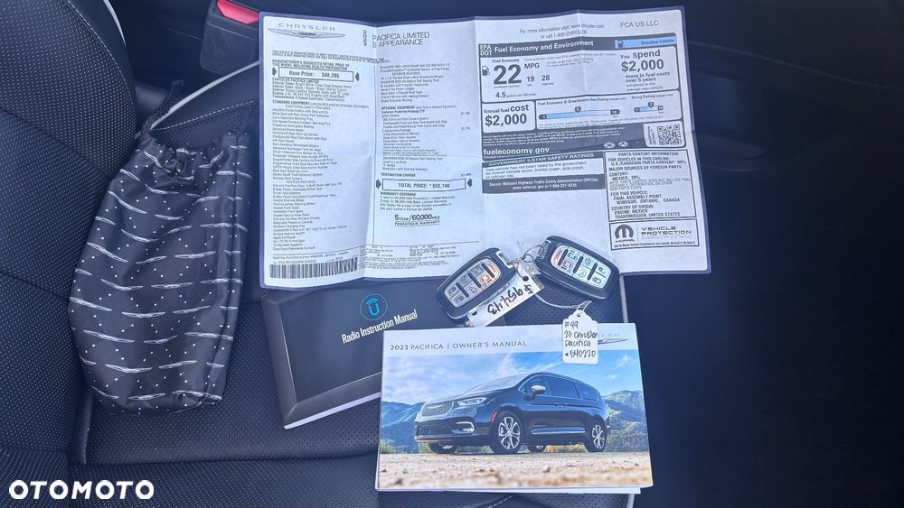 Chrysler Pacifica - 40