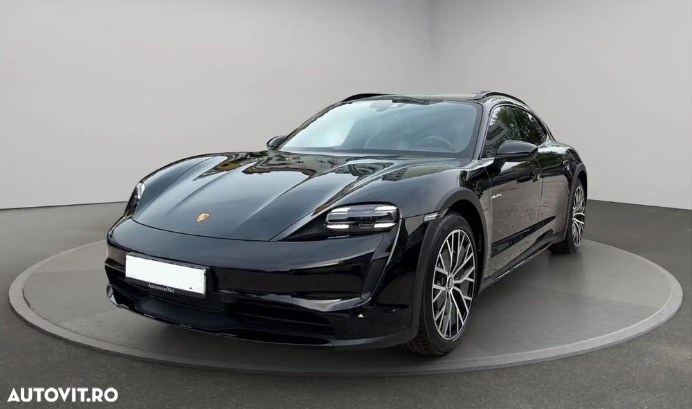 Porsche Taycan 4 - 5