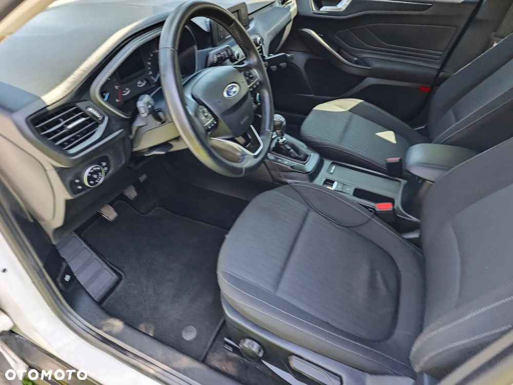 Ford Focus 1.5 EcoBlue SCR Connected - 23