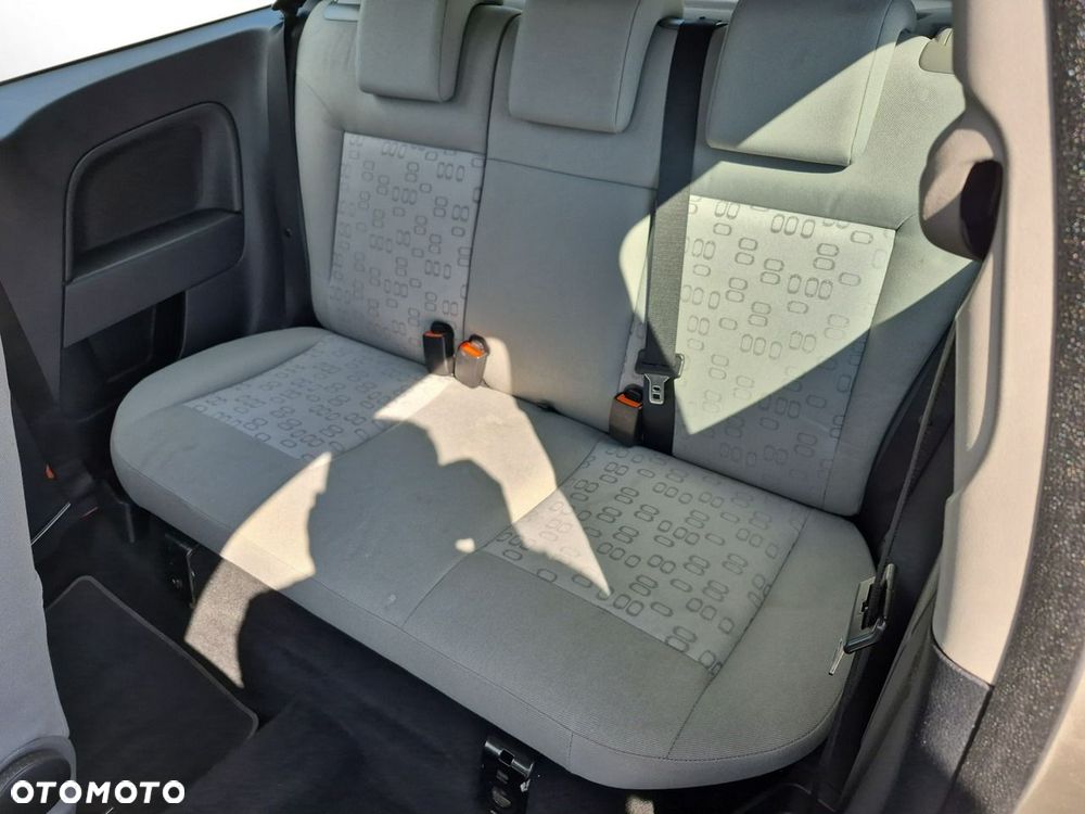 Ford Fiesta - 17