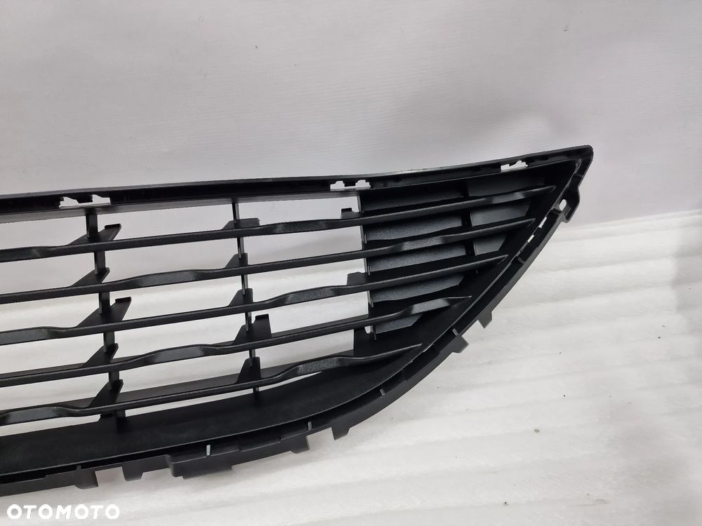 OPEL CORSA F 19- KRATKA ŚRODKOWA ZDERZAKA PRZEDNIEGO PRZÓD BEZ PDC , NR 9829831980 , NR AUKCJI KR313 - 6