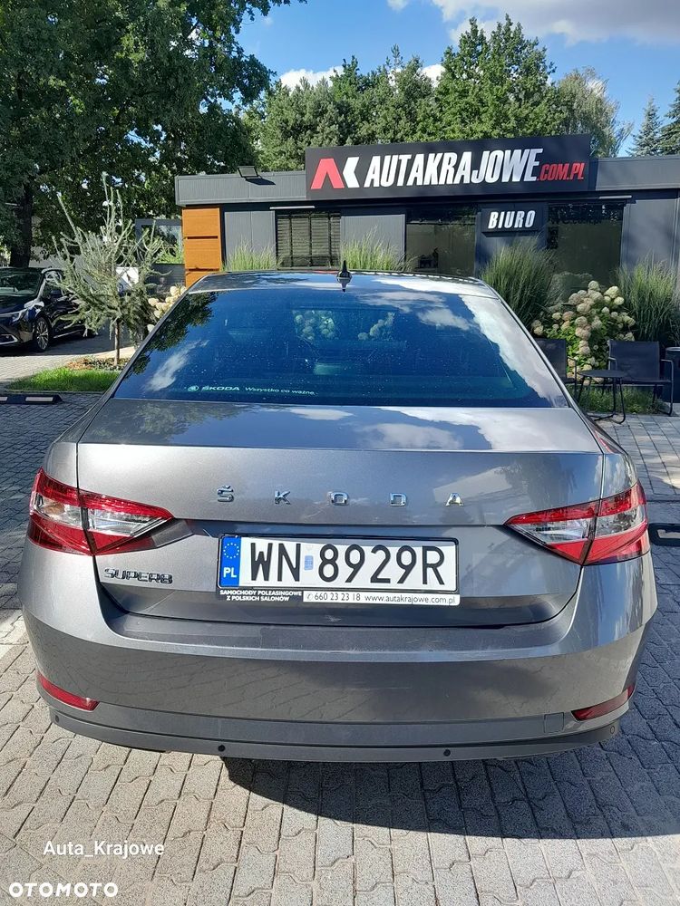 Skoda Superb 2.0 TSI Ambition DSG - 6