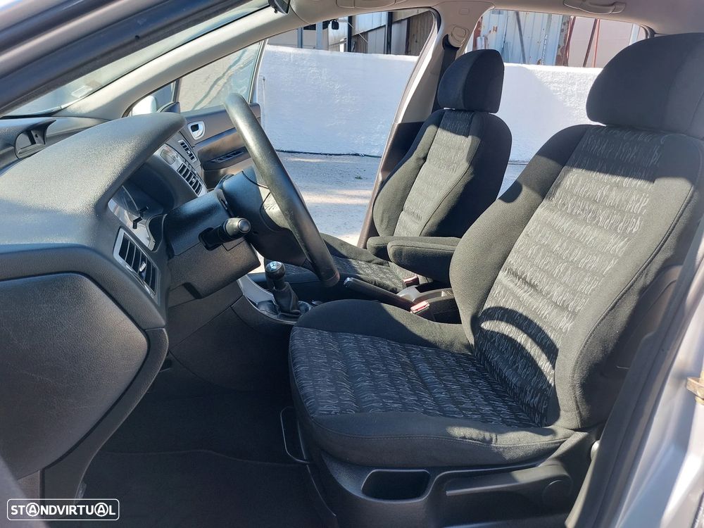 Peugeot 307 1.6 HDi XT Premium - 10