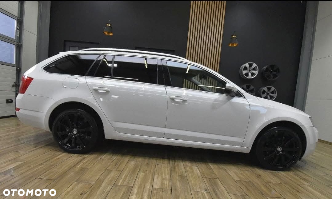 Skoda Octavia 2.0 TDI Ambition DSG - 4
