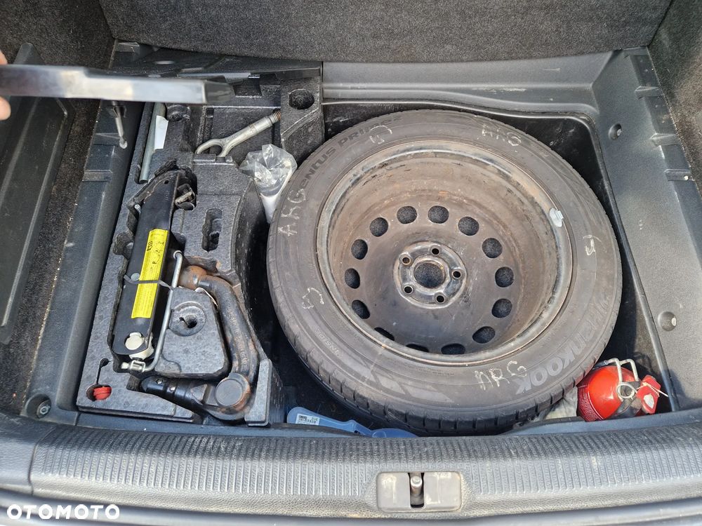 Volkswagen Passat 2.0 TDI Highline DSG - 24