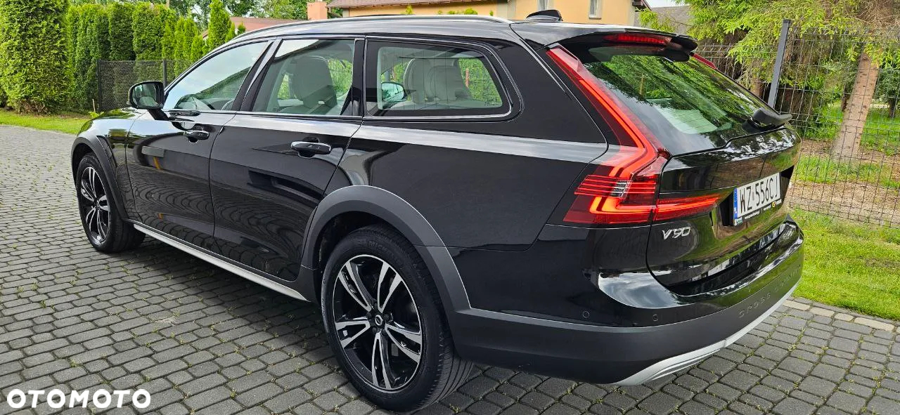 Volvo V90 Cross Country D5 AWD Pro - 11