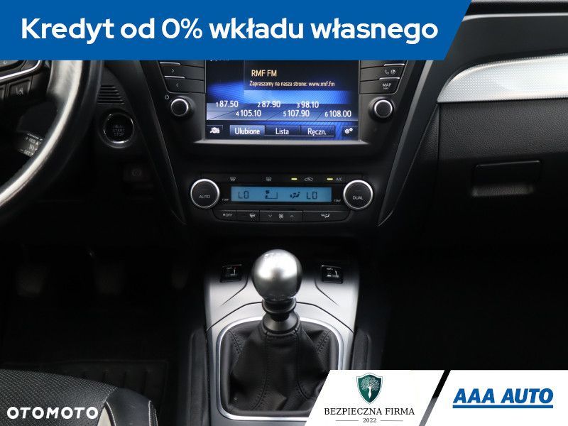 Toyota Avensis - 13