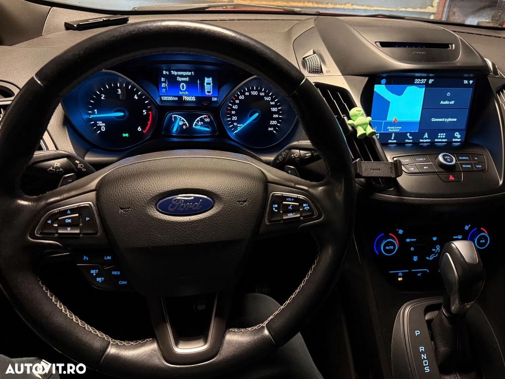 Ford Kuga 2.0 TDCi 4x4 Aut. ST-Line - 28