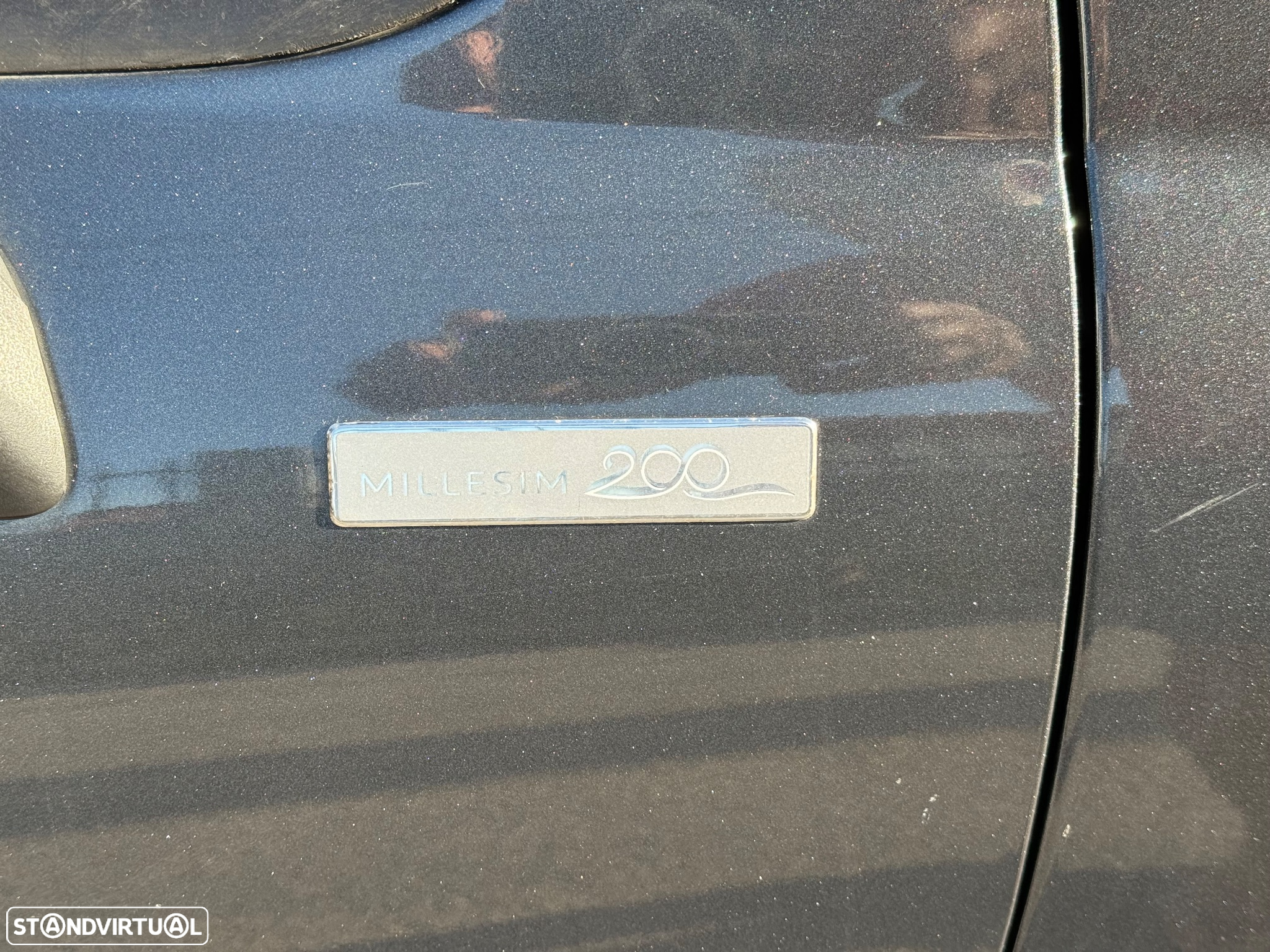 Peugeot 207 1.4 16V SE Millesim 200 Anos - 5