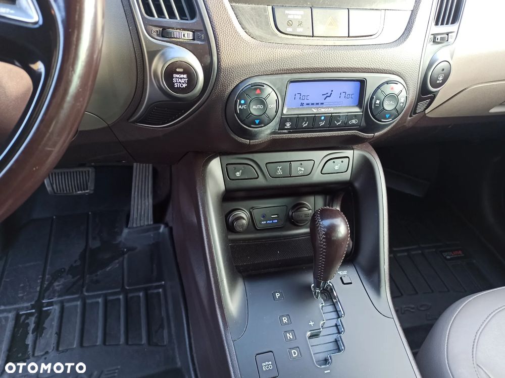 Hyundai ix35 2.0 CRDi 4WD Automatik Premium - 12