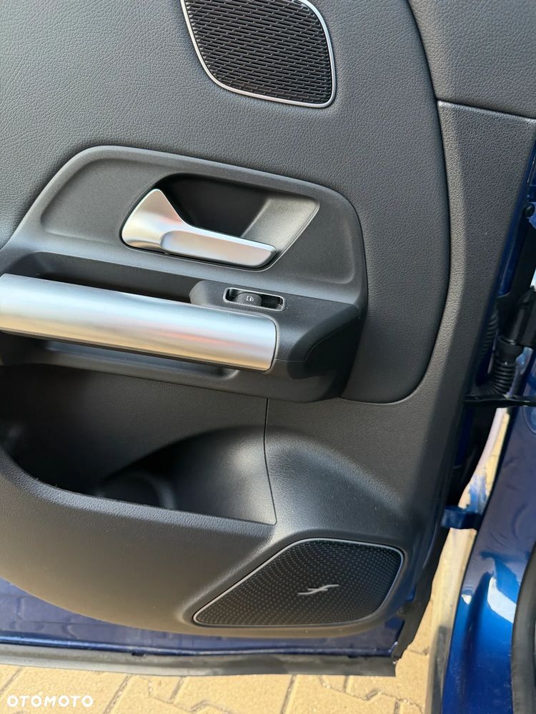 Mercedes-Benz GLA 200 7G-DCT AMG Line - 35