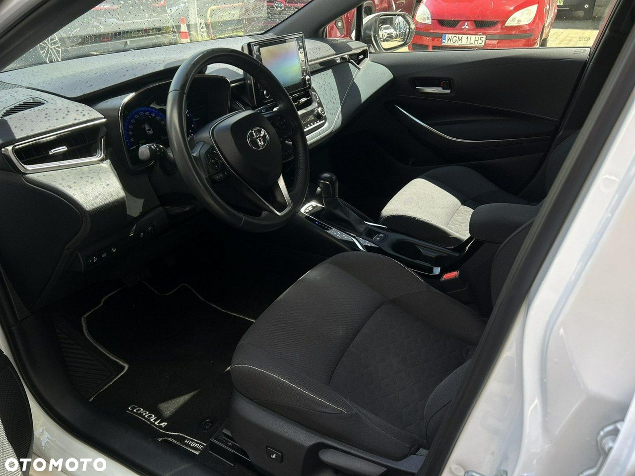 Toyota Corolla 1.8 Hybrid Comfort - 10