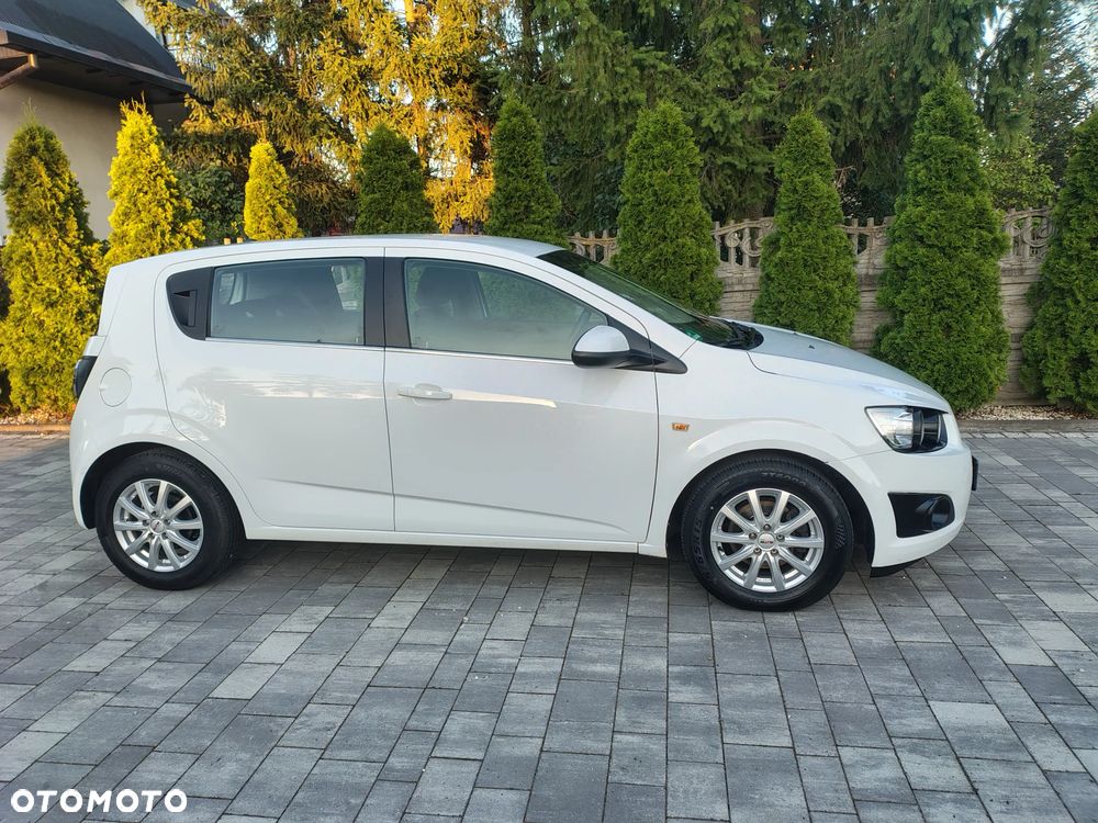 Chevrolet Aveo - 5