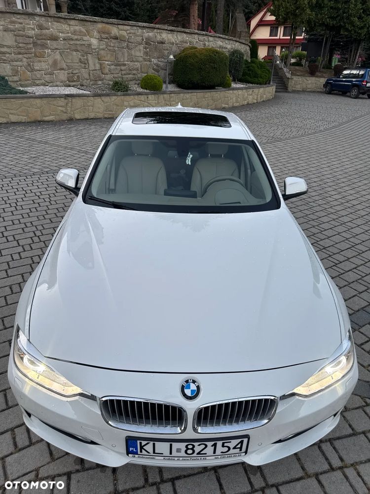 BMW Seria 3 328i Sport-Aut Modern Line - 16
