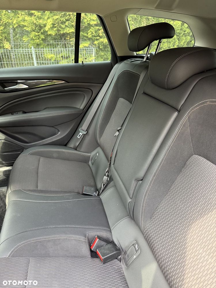 Opel Insignia - 18