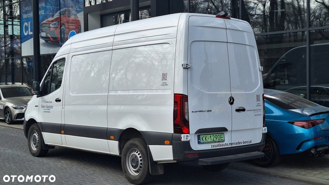 Mercedes-Benz eSprinter - 8
