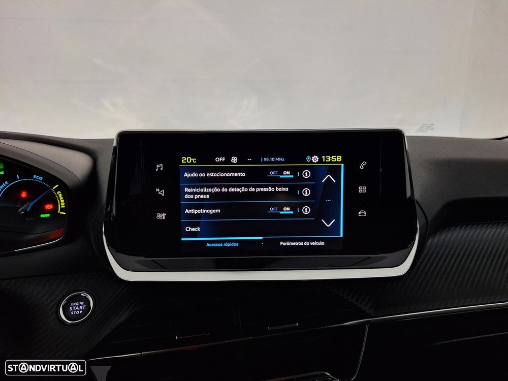 Peugeot e-208 E-Style - 20