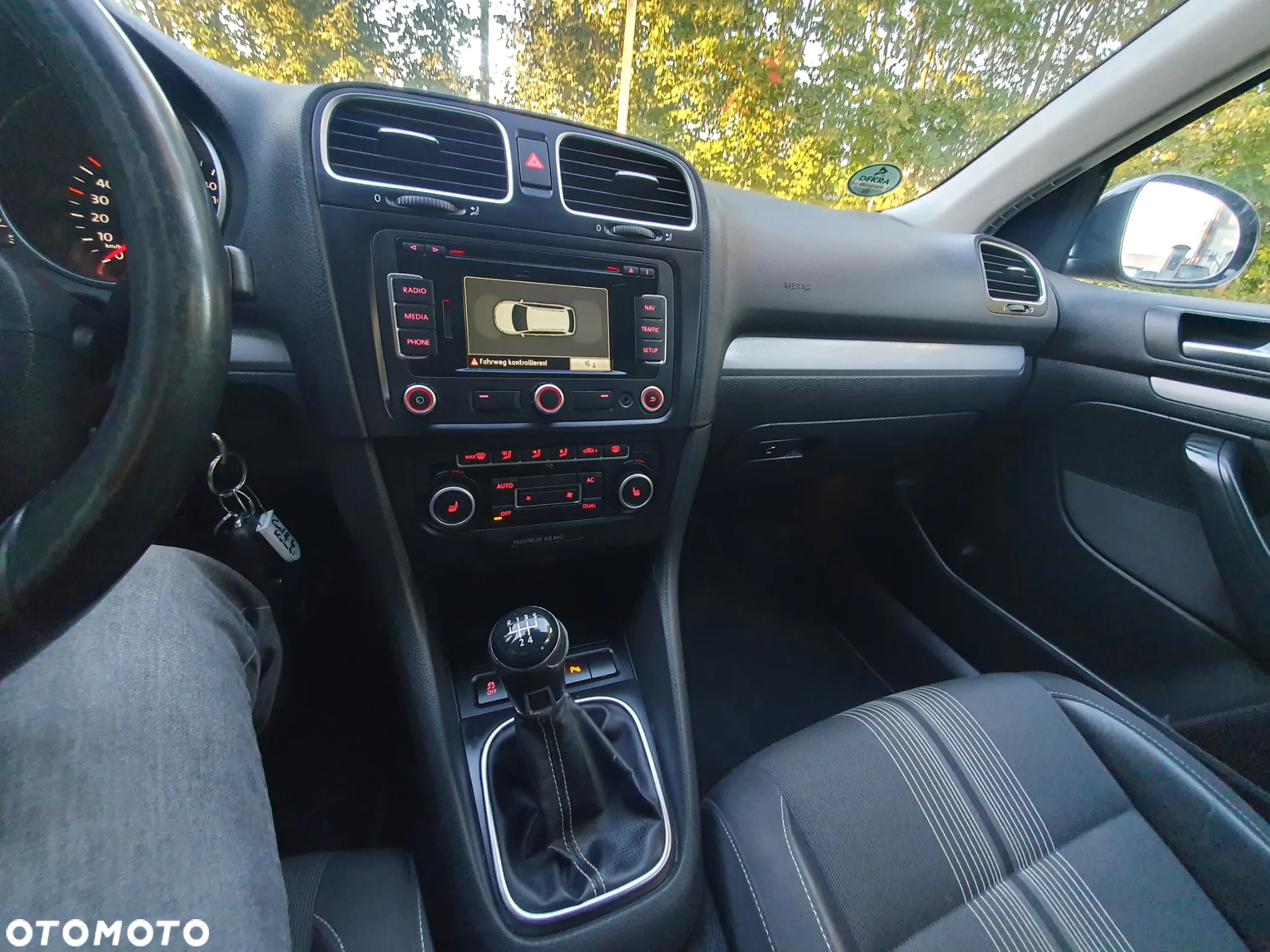 Volkswagen Golf 1.6 TDI DPF MATCH - 17