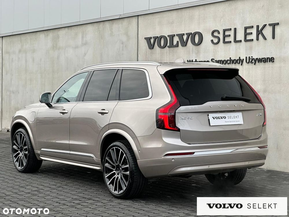 Volvo XC 90 - 9