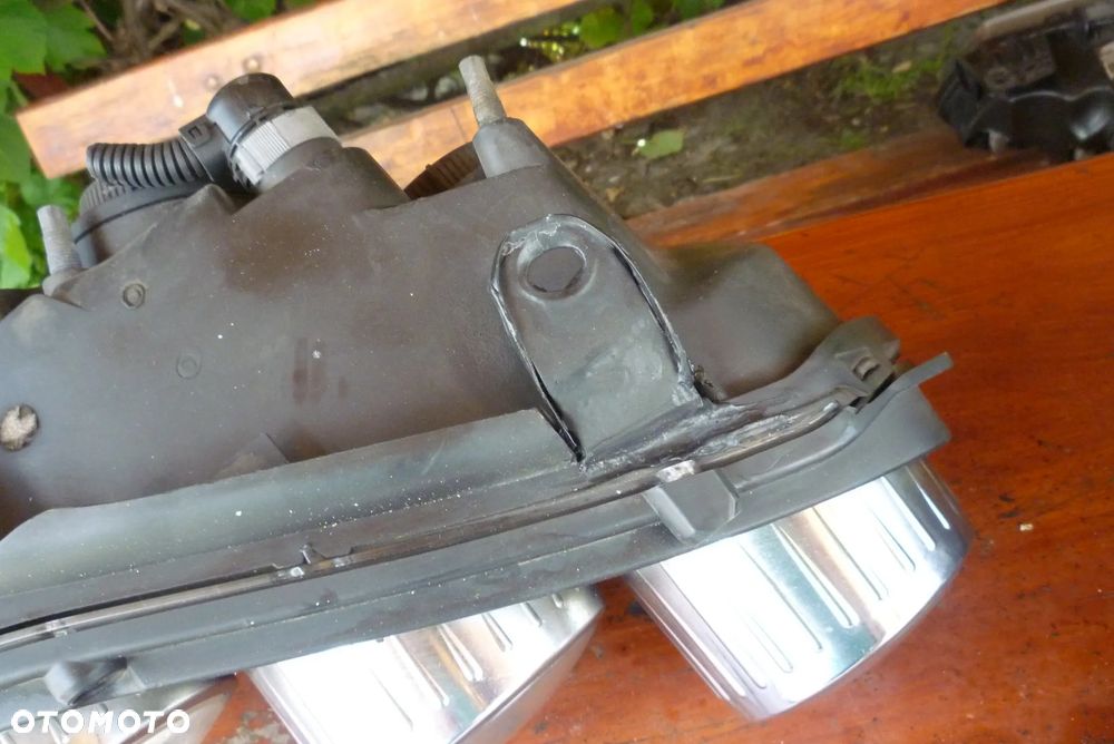 lampa prawa Alfa romeo 159 Xenon AL Europa - 4