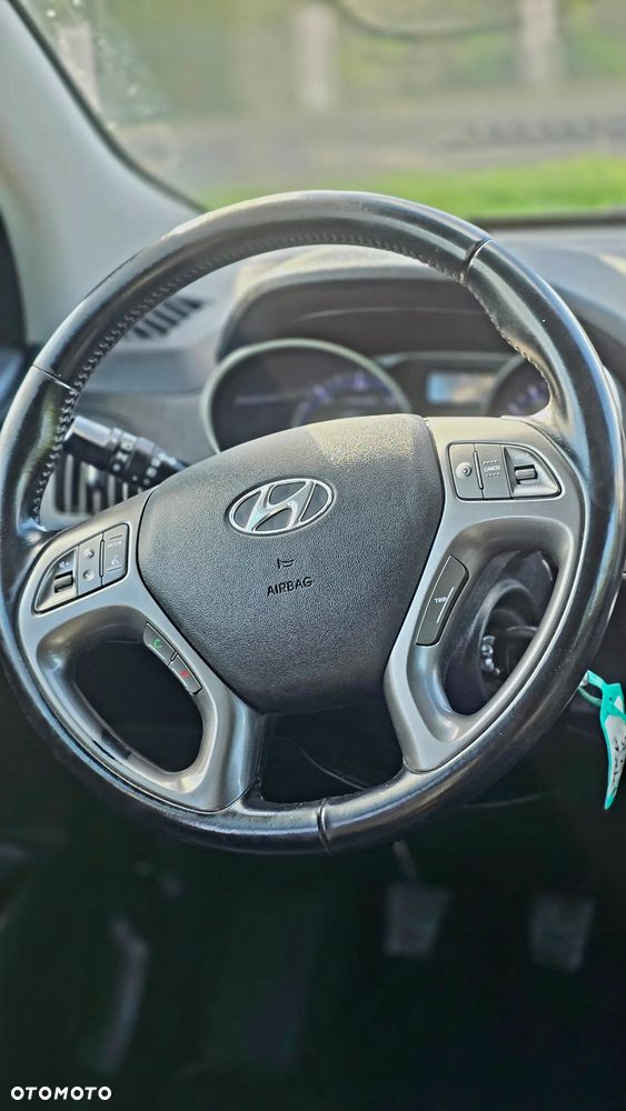 Hyundai ix35 1.7 CRDi 2WD Fifa World Cup Edition - 11