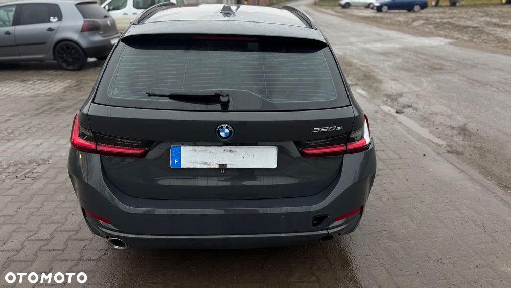 BMW Seria 3 320e PHEV sport - 5