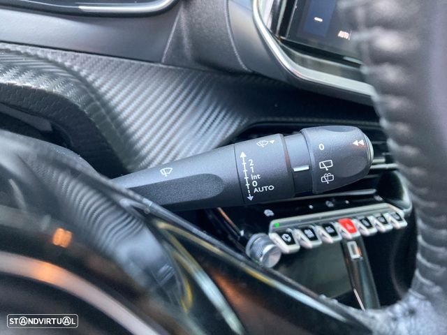 Peugeot 208 1.2 PureTech Allure - 17