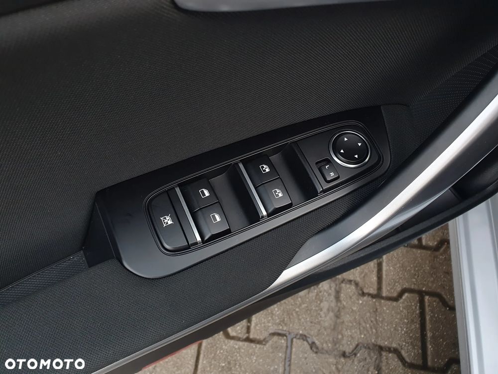 Kia Ceed 1.5 T-GDI M DCT - 29