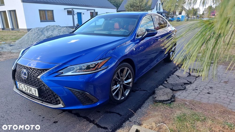 Lexus ES 300h F Sport - 7