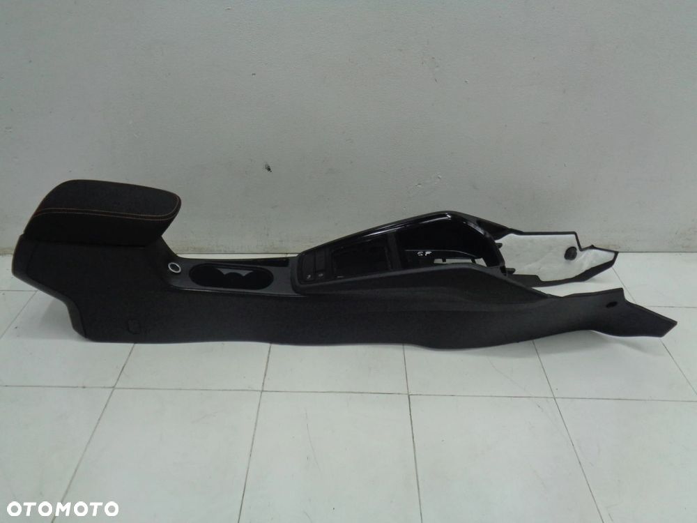 skoda kamiq tunel środkowy podłokietnik 19r - 1