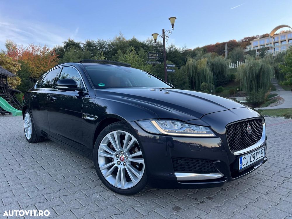 Jaguar Xf 2016 photo 4