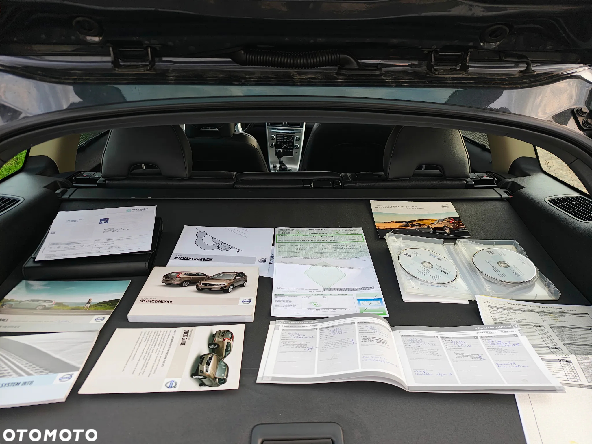 Volvo XC 60 2.4D DRIVe Momentum - 4