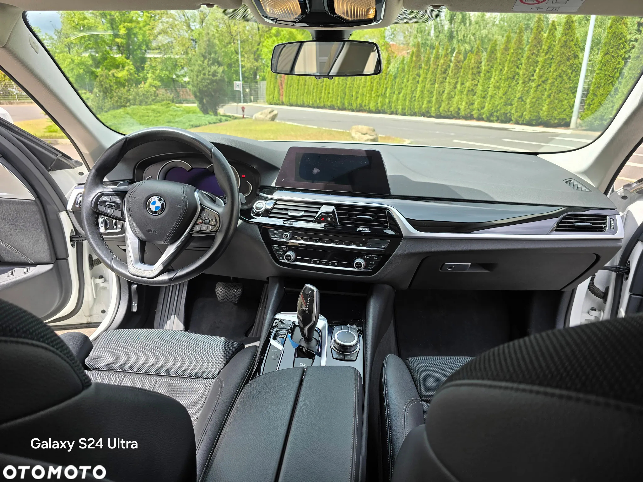 BMW Seria 5 530e iPerformance Luxury Line sport - 14