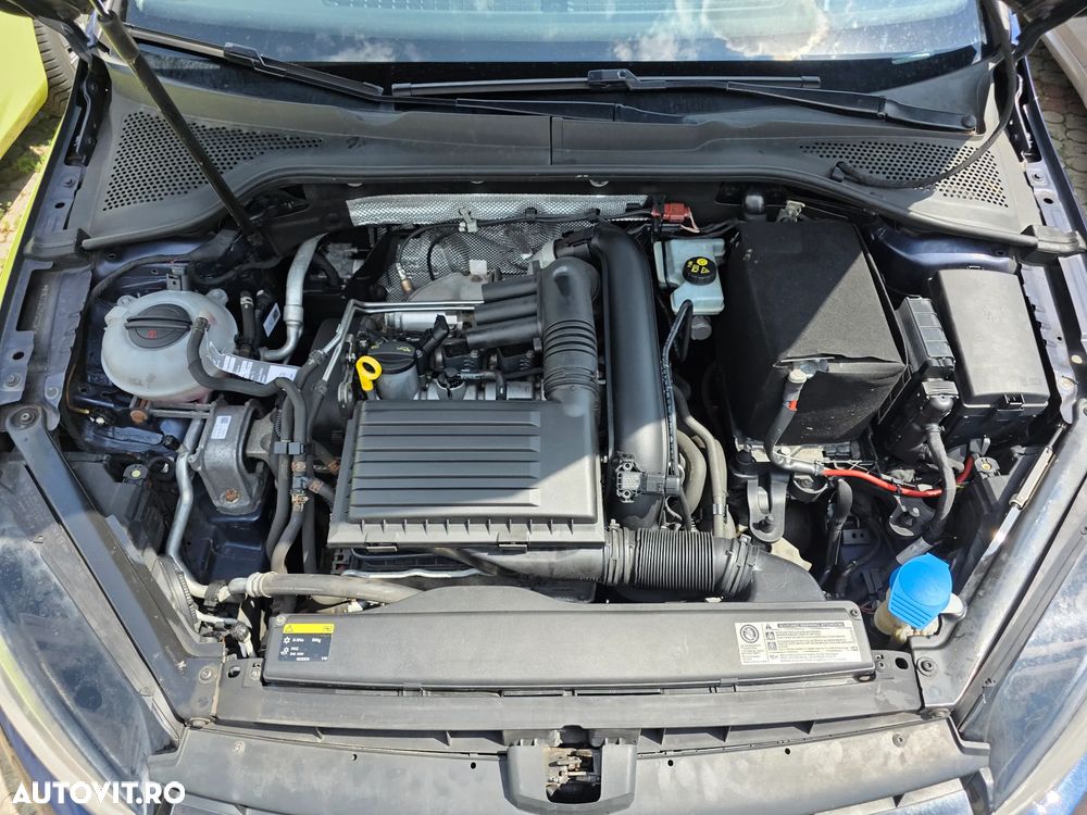 Volkswagen Golf - 12