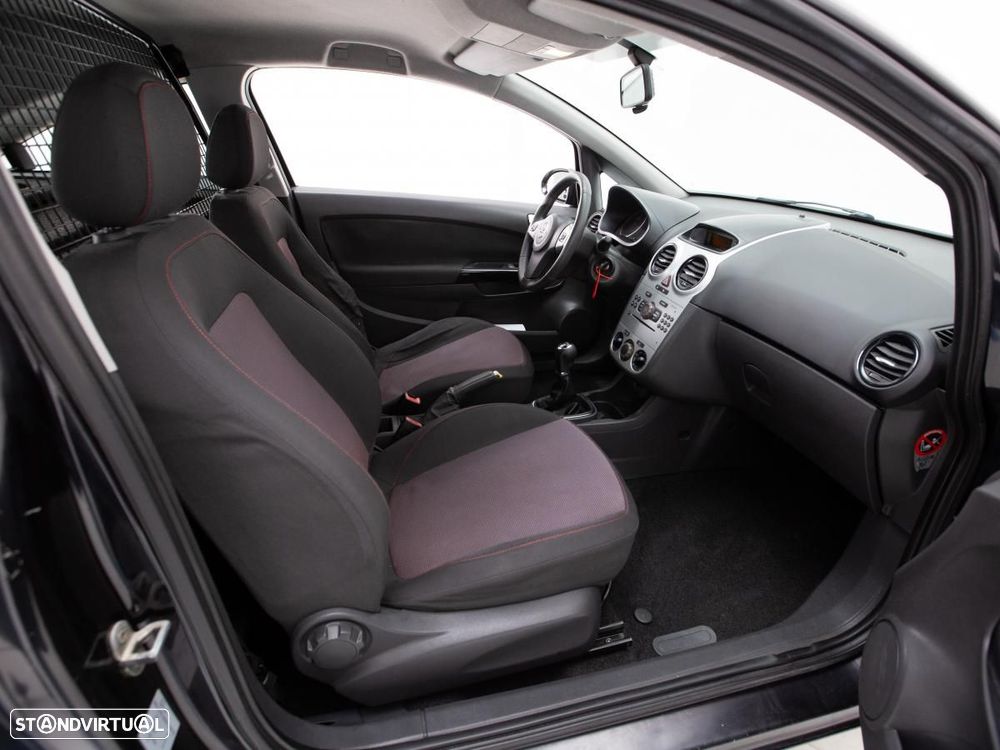 Opel Corsa Van - 8