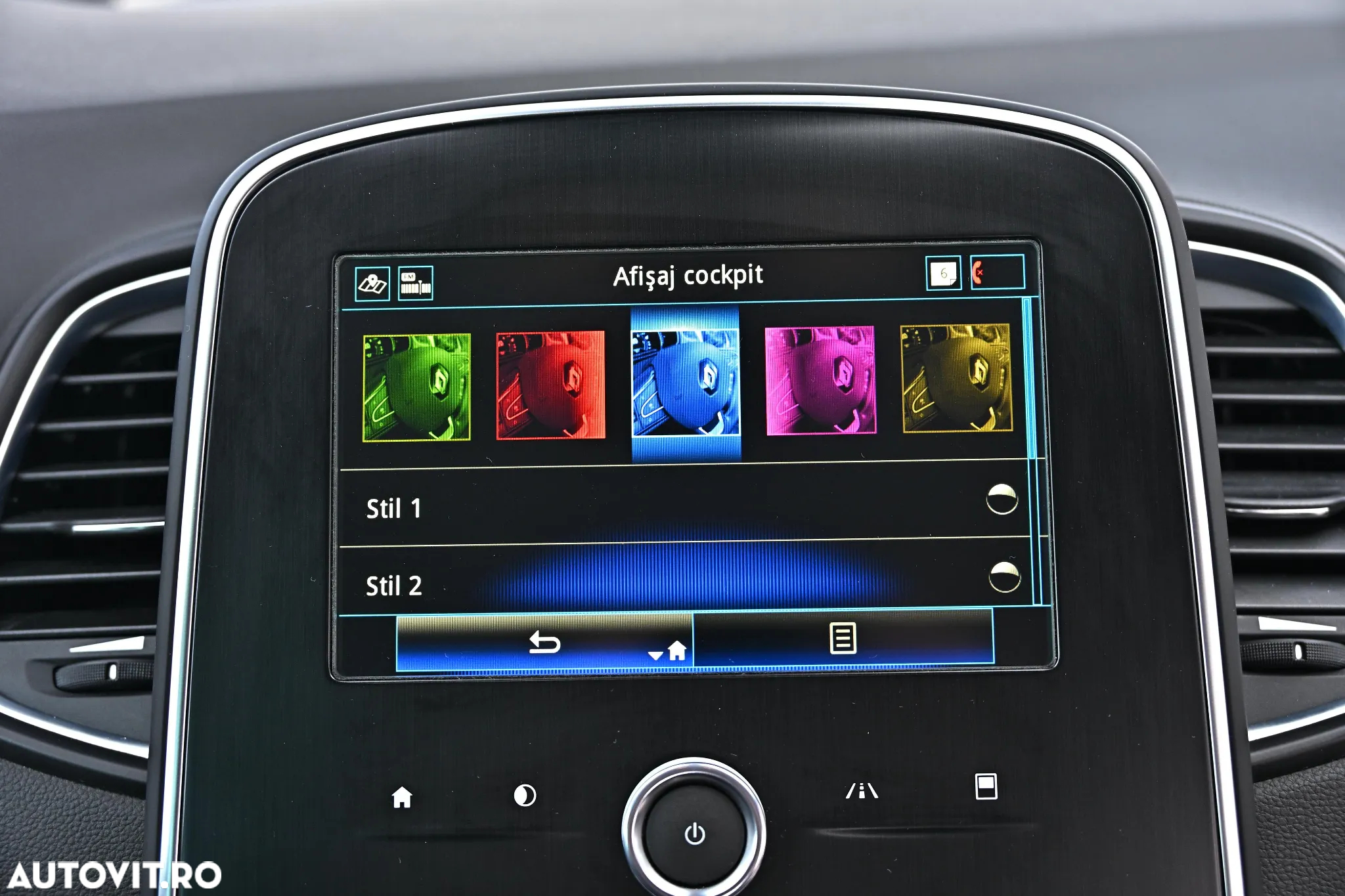 Renault Scenic BLUE dCi 120 BUSINESS EDITION - 12