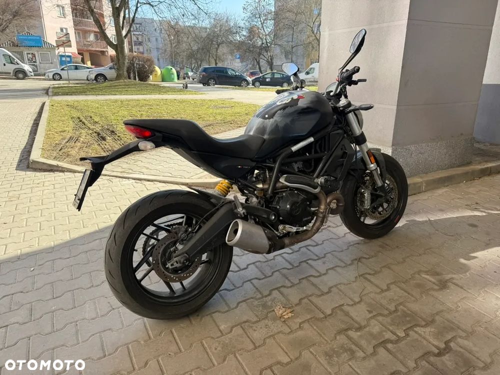 Ducati Monster - 9