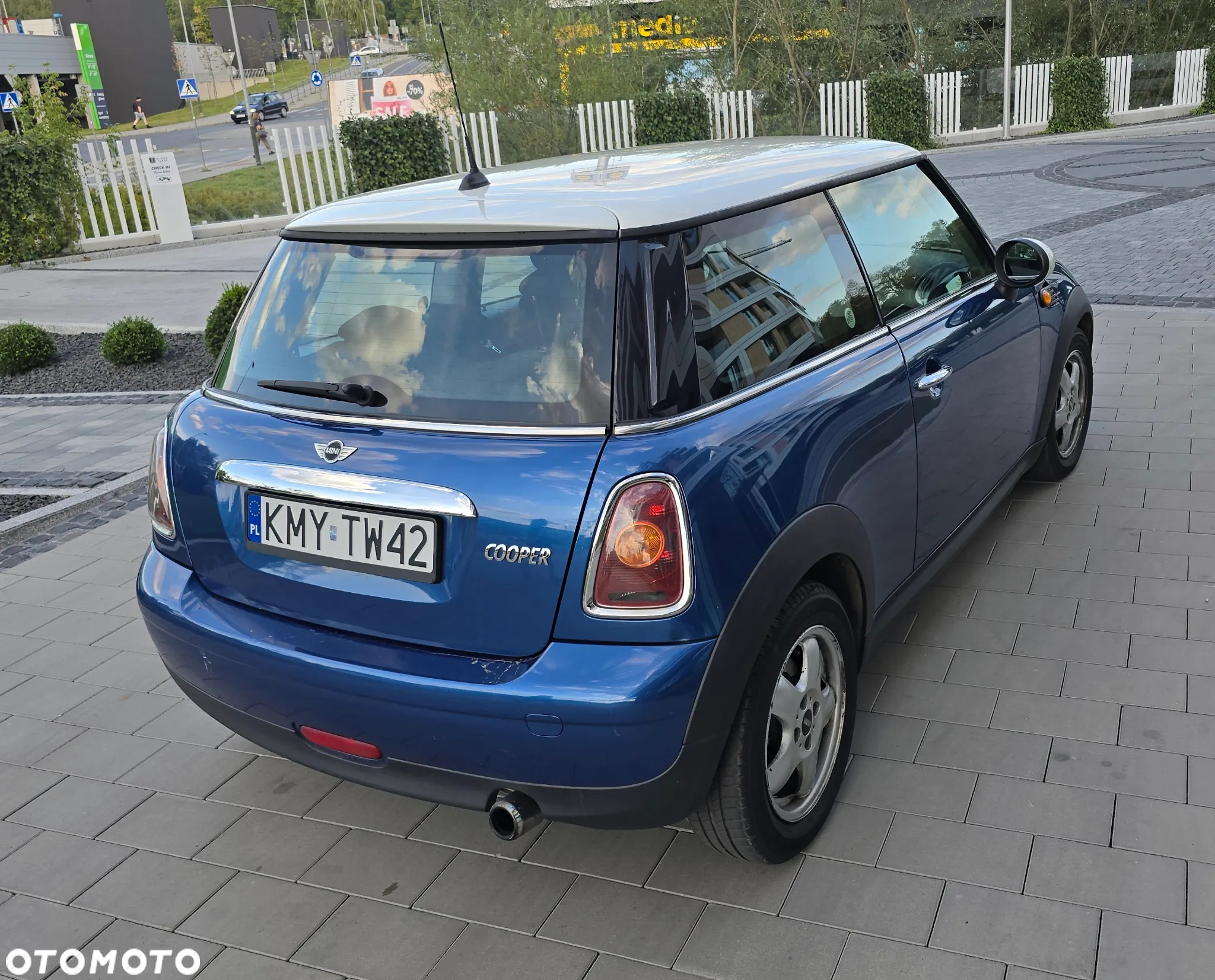 MINI Cooper Standard - 3