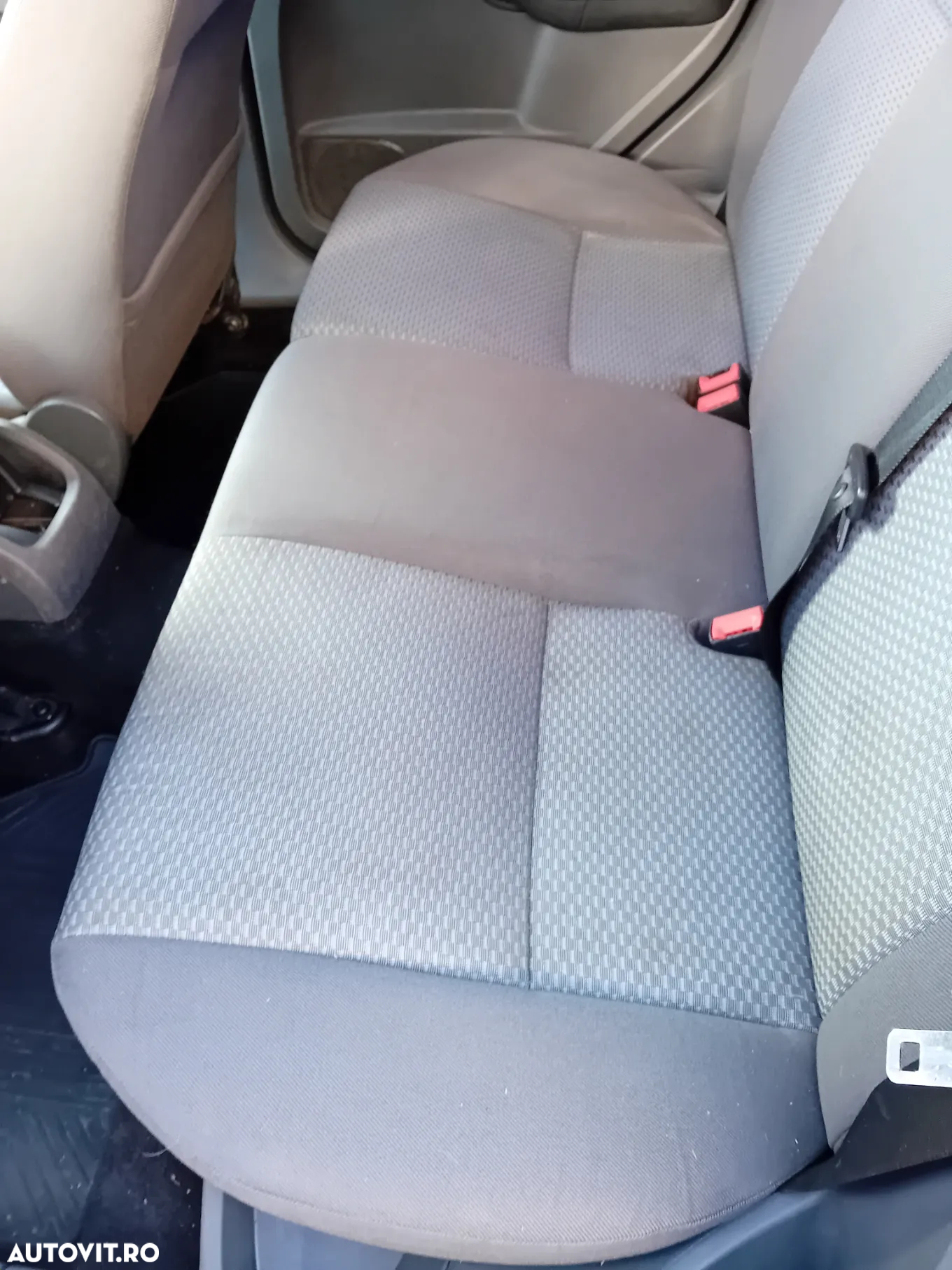 Ford Focus 1.6 TDCi DPF Titanium - 13