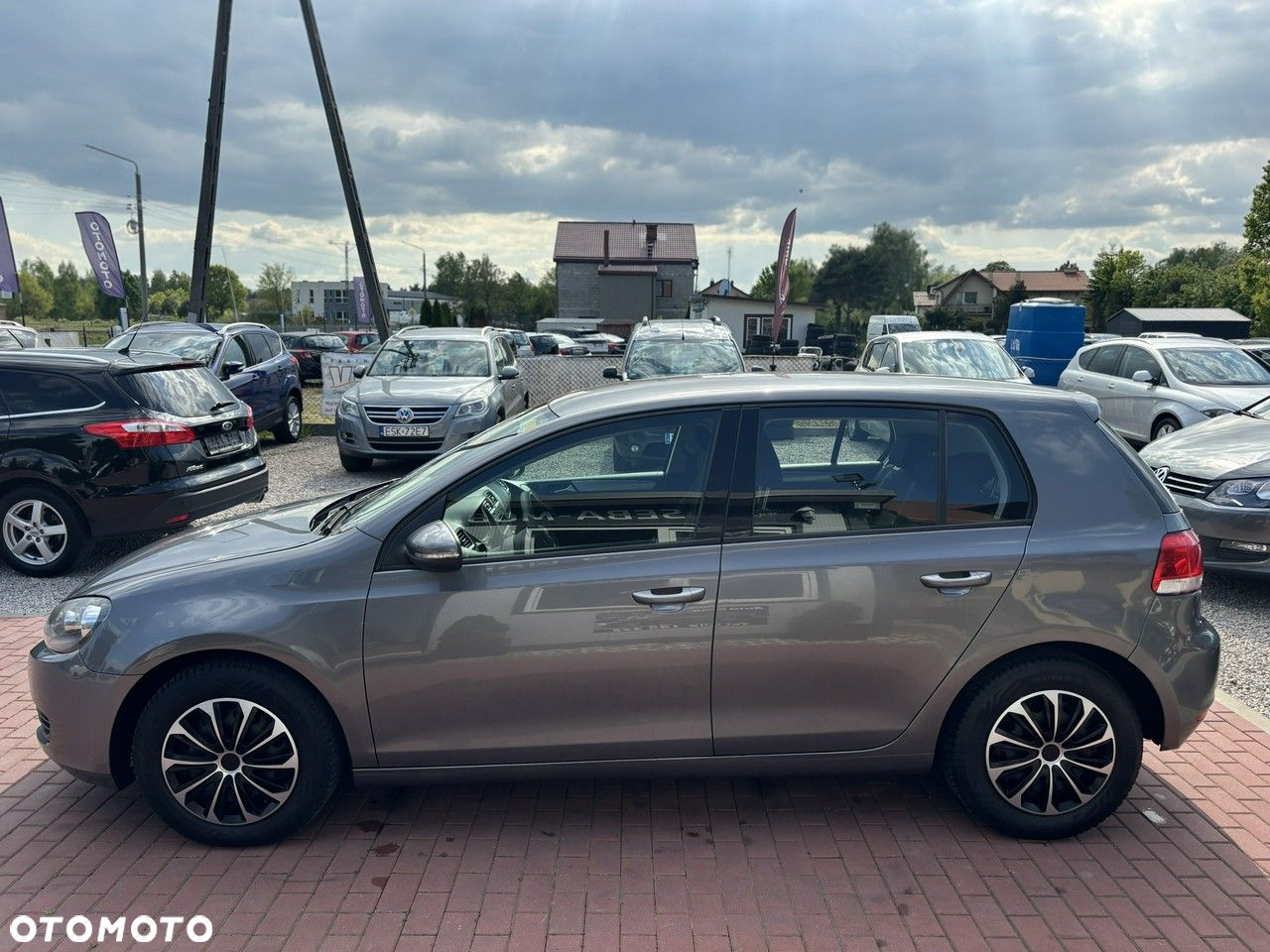 Volkswagen Golf - 12
