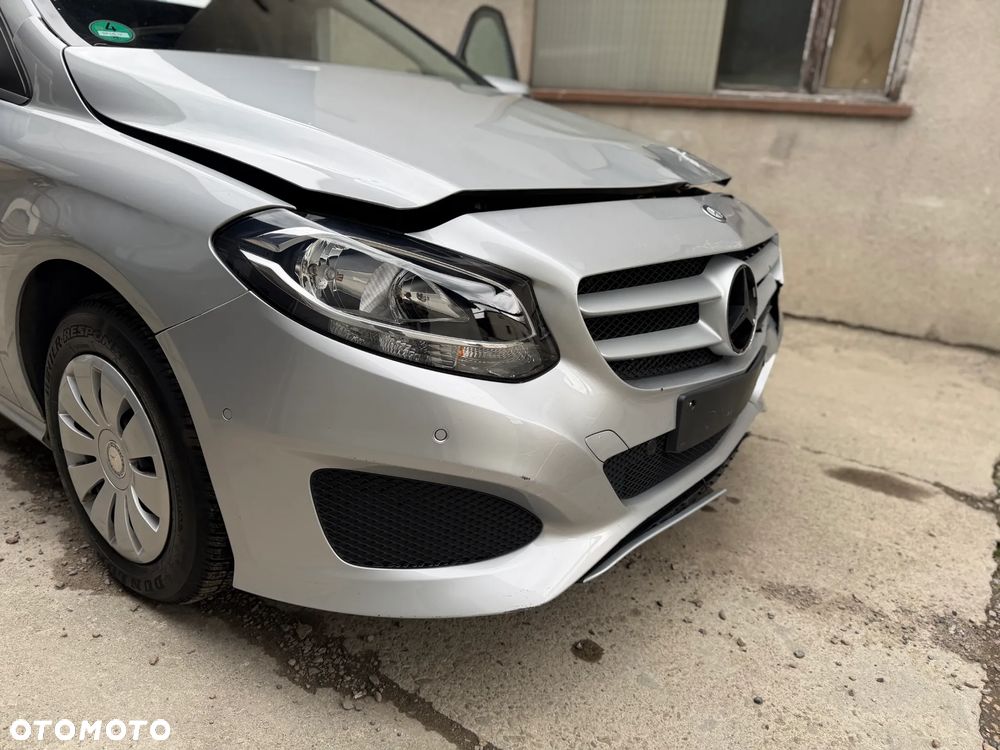 Mercedes-Benz Klasa B 180 (BlueEFFICIENCY) 7G-DCT - 33