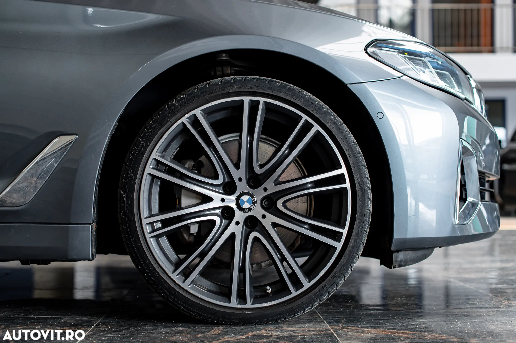 BMW Seria 5 530e xDrive AT PHEV - 27