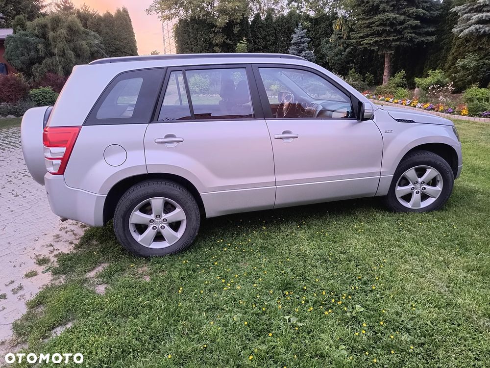Suzuki Grand Vitara 1.9 DDiS De Luxe - 3