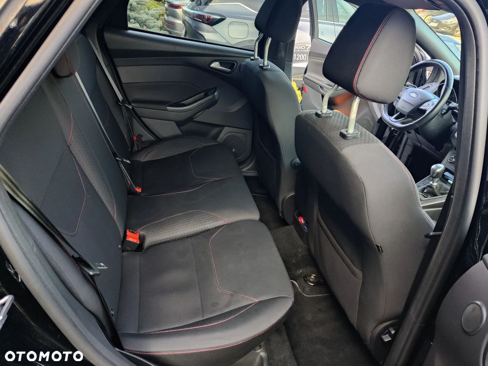 Ford Focus 2.0 TDCi ST-Line Black ASS - 19