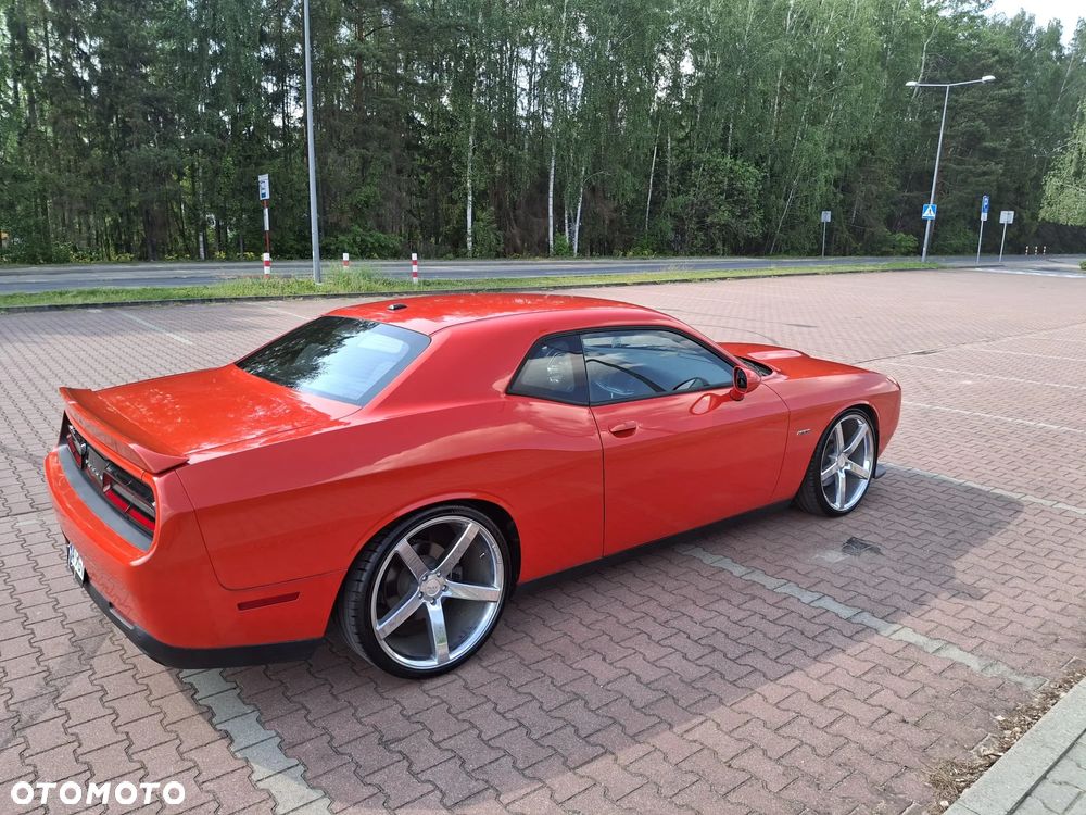 Dodge Challenger 5.7 R/T - 9