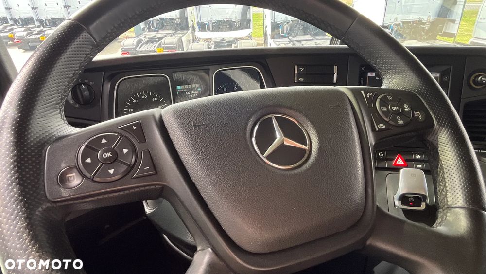 Mercedes-Benz Actros 1851 LS EURO 6 BIG SPACE - 13