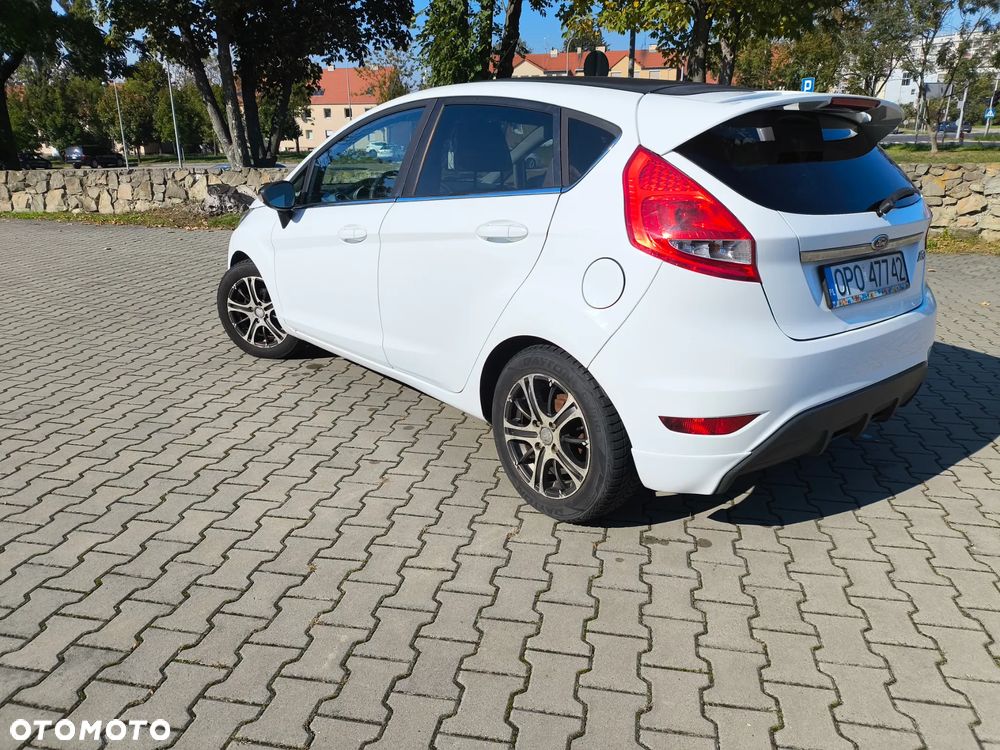Ford Fiesta 1.4 Titanium X - 11