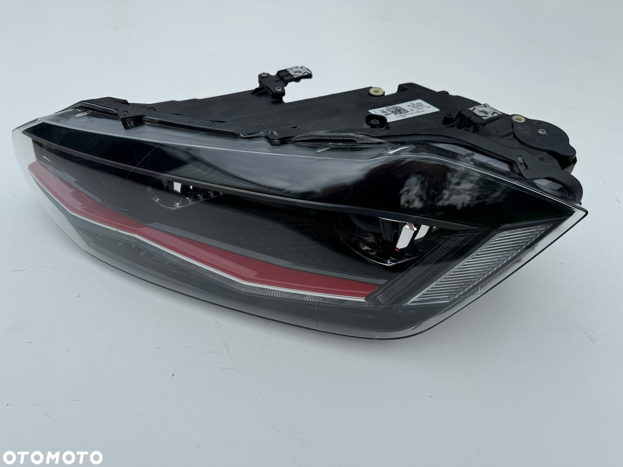 Reflektor LED VW POLO 2G GTI 2G1941035G strona lewa - 2